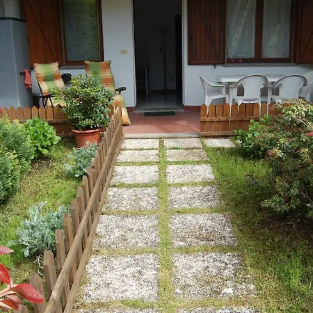 Apartment La Casina Delle Viole *