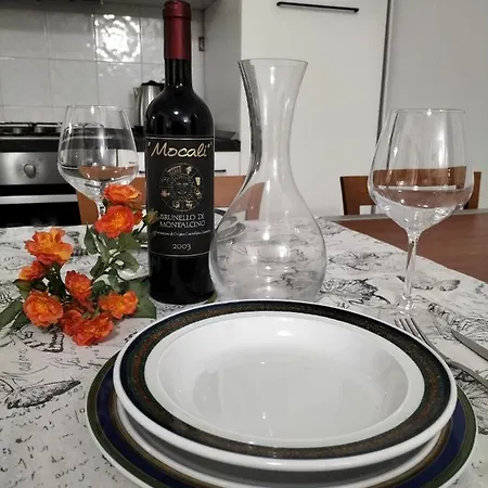 La Casina Delle Viole Apartment *